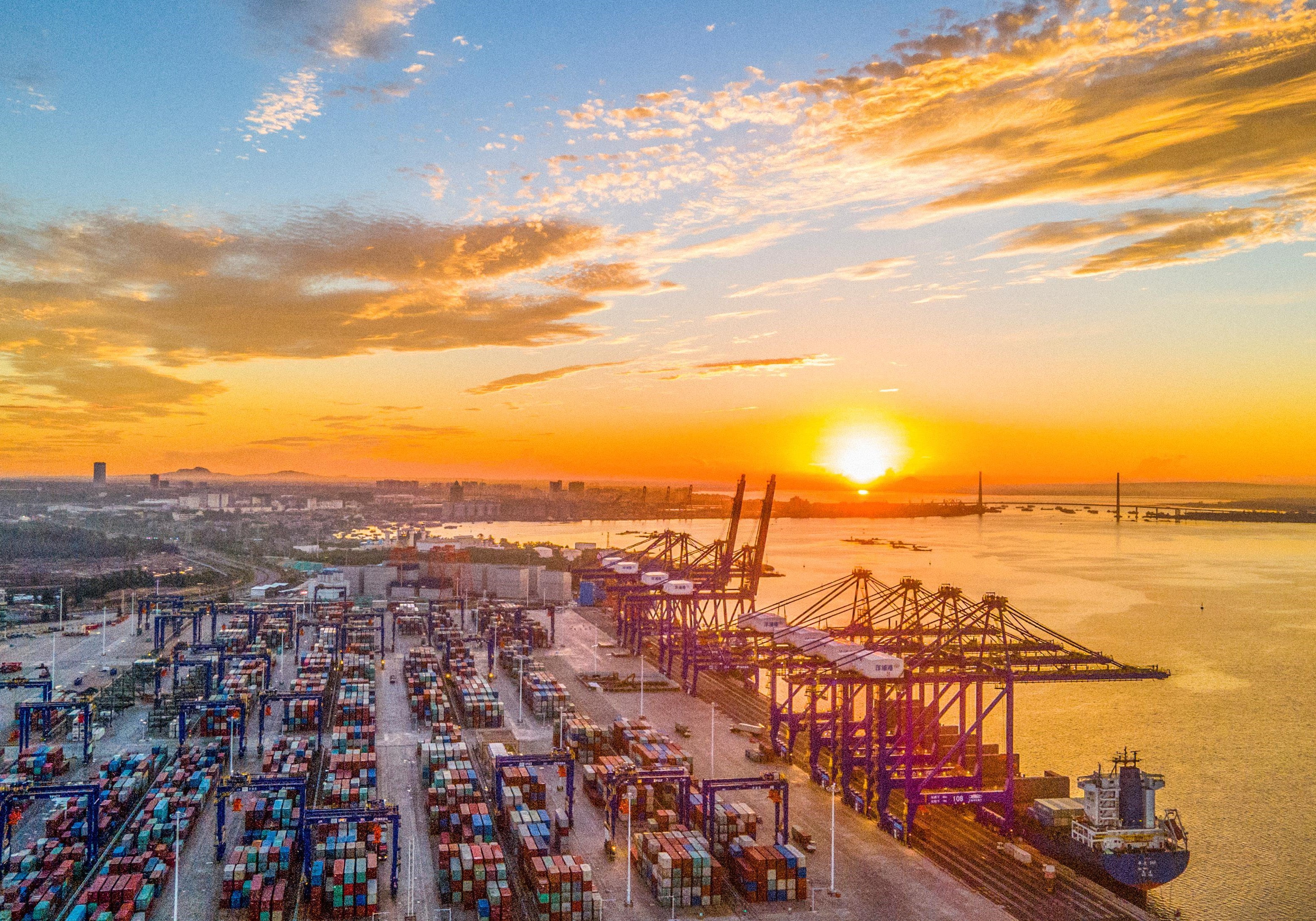 杨浦港的崛起能拔掉马六甲海峡这根心头刺吗？